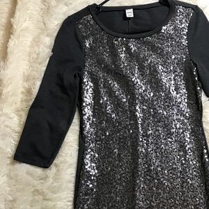 Old Navy Gray 3/4 Sleeve Fitted Sequin Dress